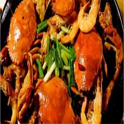 饞胖肉蟹煲 從爆款產(chǎn)品到連鎖加盟，解讀其餐飲管理之道